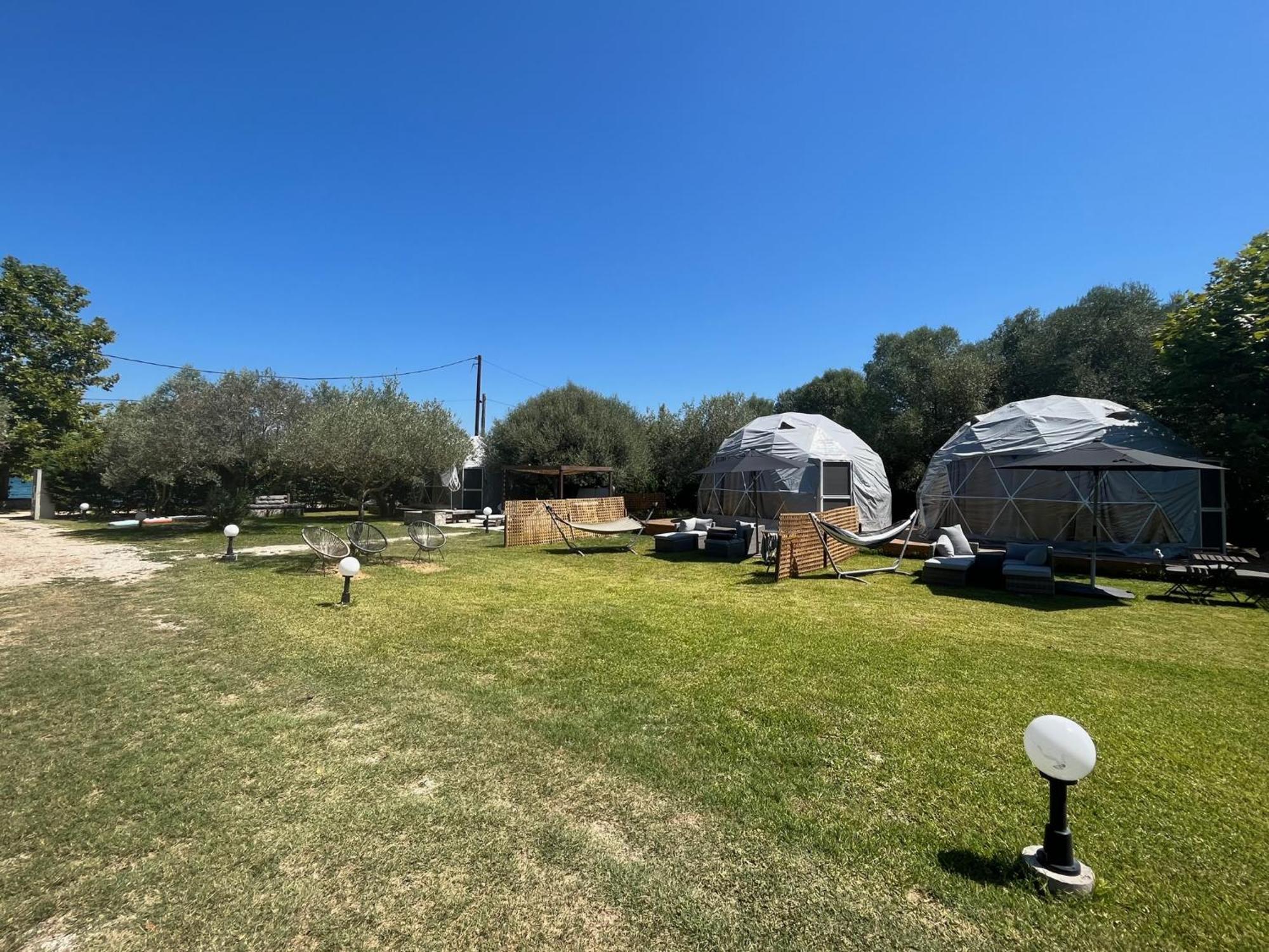 Manna Gea Glamping Domes Hotell Vónitsa Eksteriør bilde
