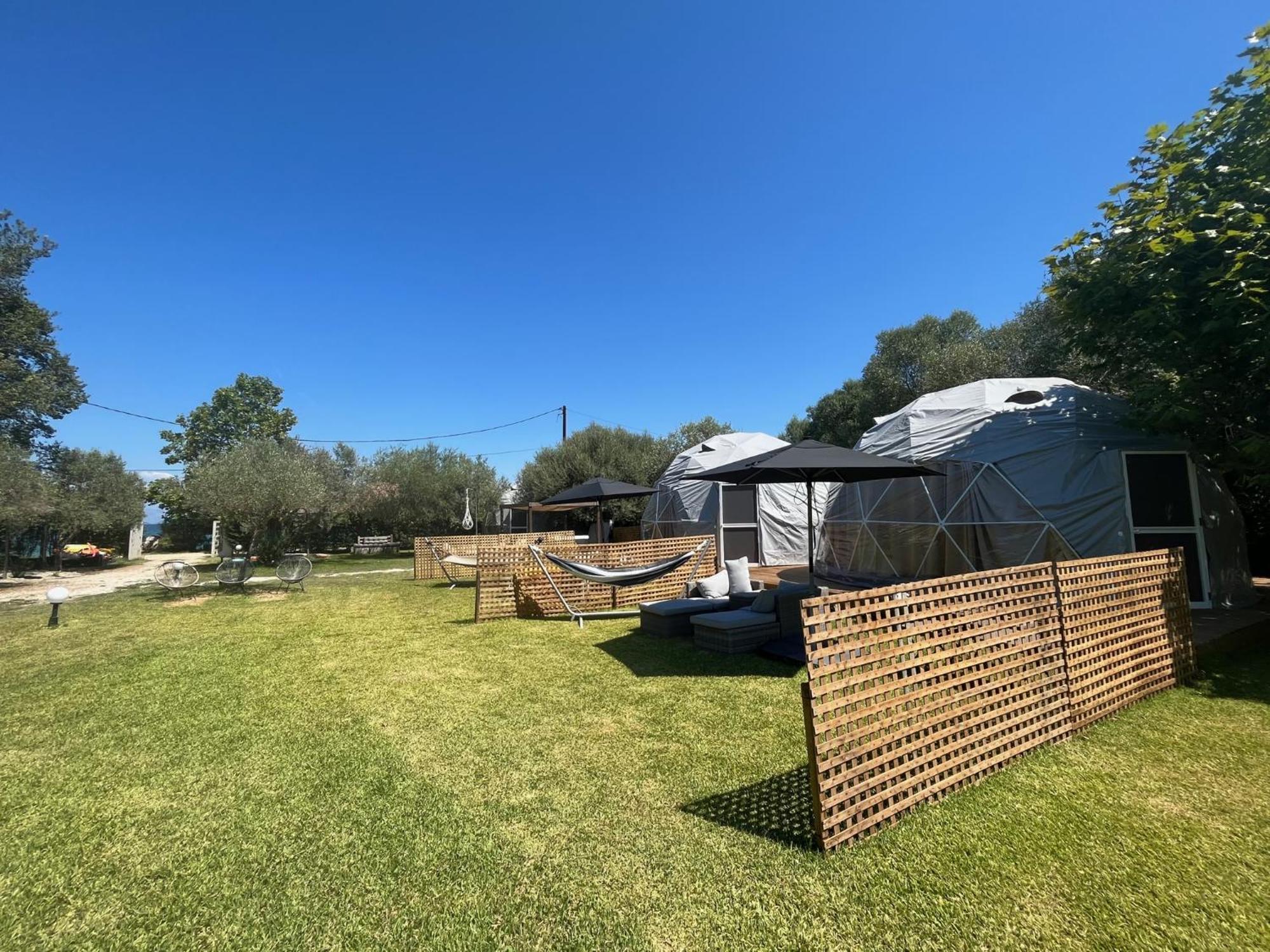 Manna Gea Glamping Domes Hotell Vónitsa Eksteriør bilde